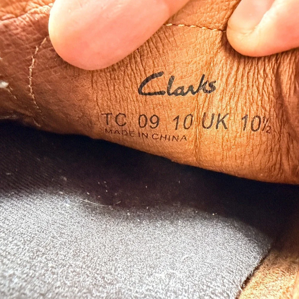 Clarks Mens Brown Pebbled Leather Slip On Moc Toe Loafers Size 10.5 TC 09 10
